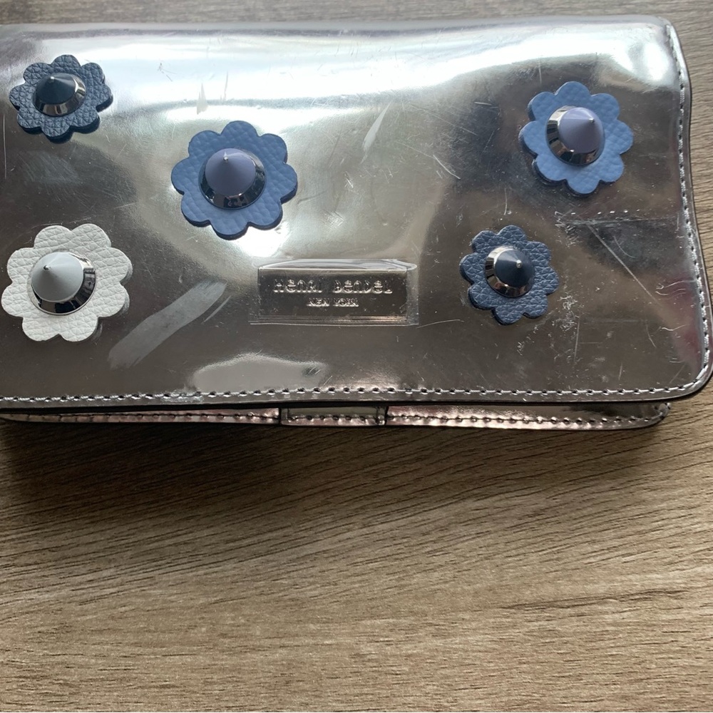 Henri Bendel Mini Smartphone Silver Metallic Appliqué Crossbody Wallet - Picture 8 of 11
